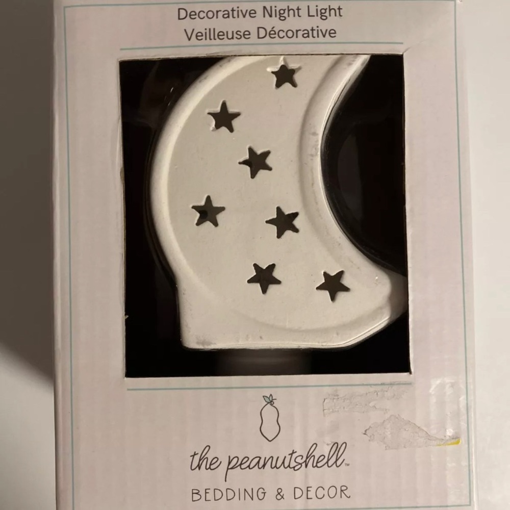 The Peanutshell Bedding & Decor Decorative Night Light Moon New Open Box